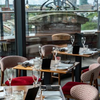 Hoe laat en met wie schuif je aan? ⭐️